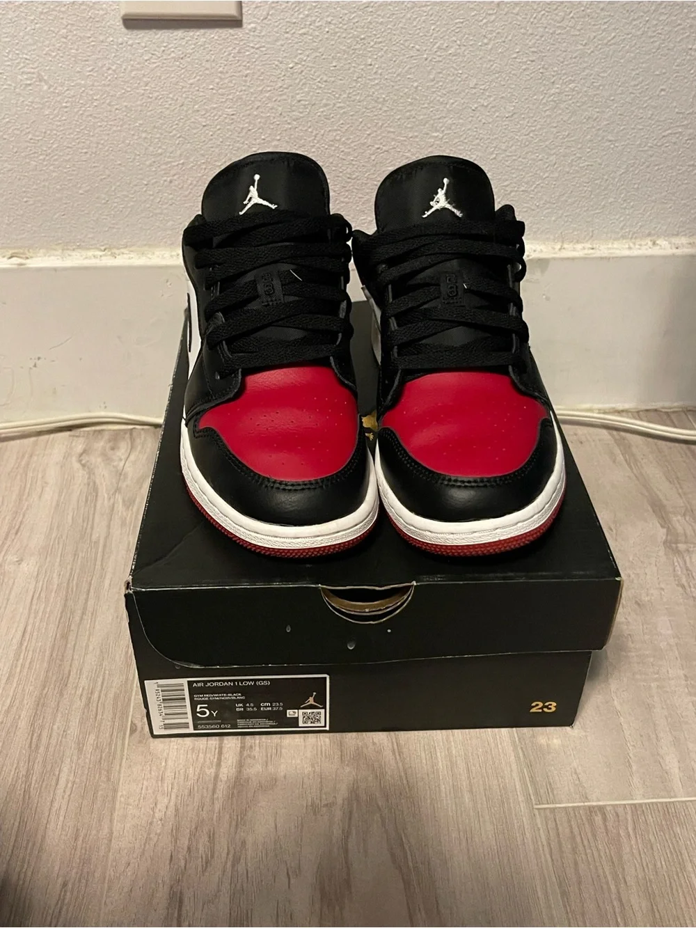 Air Jordan 1 Low Bred Toe GS Size 5Y Lightly Used With Box